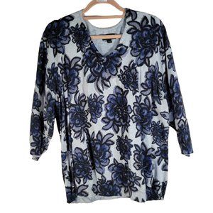 Avenue Gray Black Roses V Neck Long Sleeve Sweater Women Size 22/24